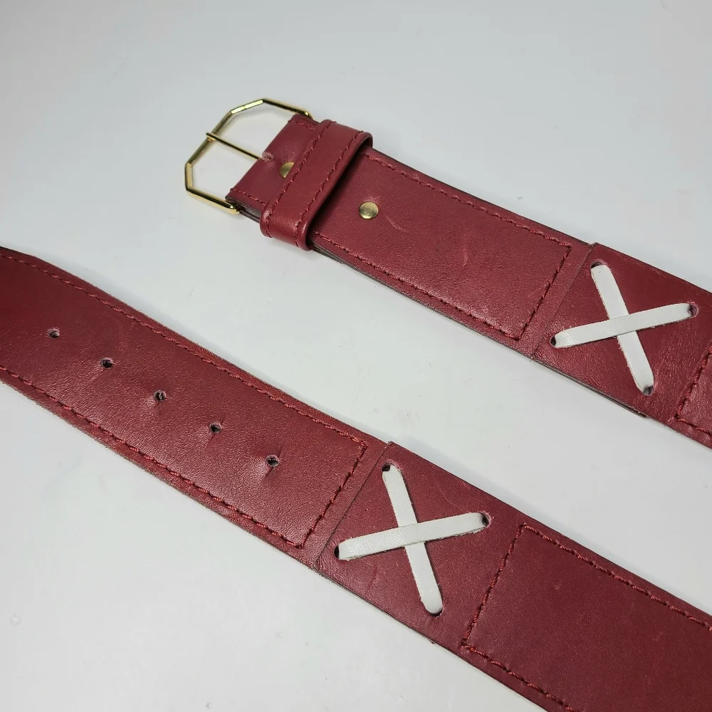 Vera Neumann Red White Graphic Wide Genuine Leather Vintage Belt